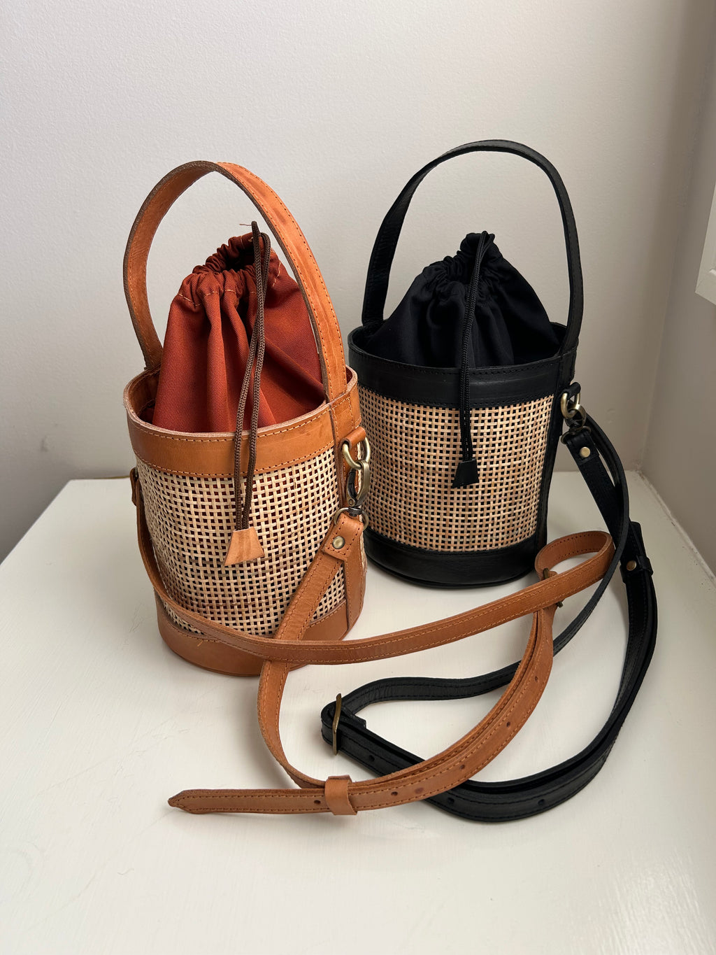 Imut Bucket Bag